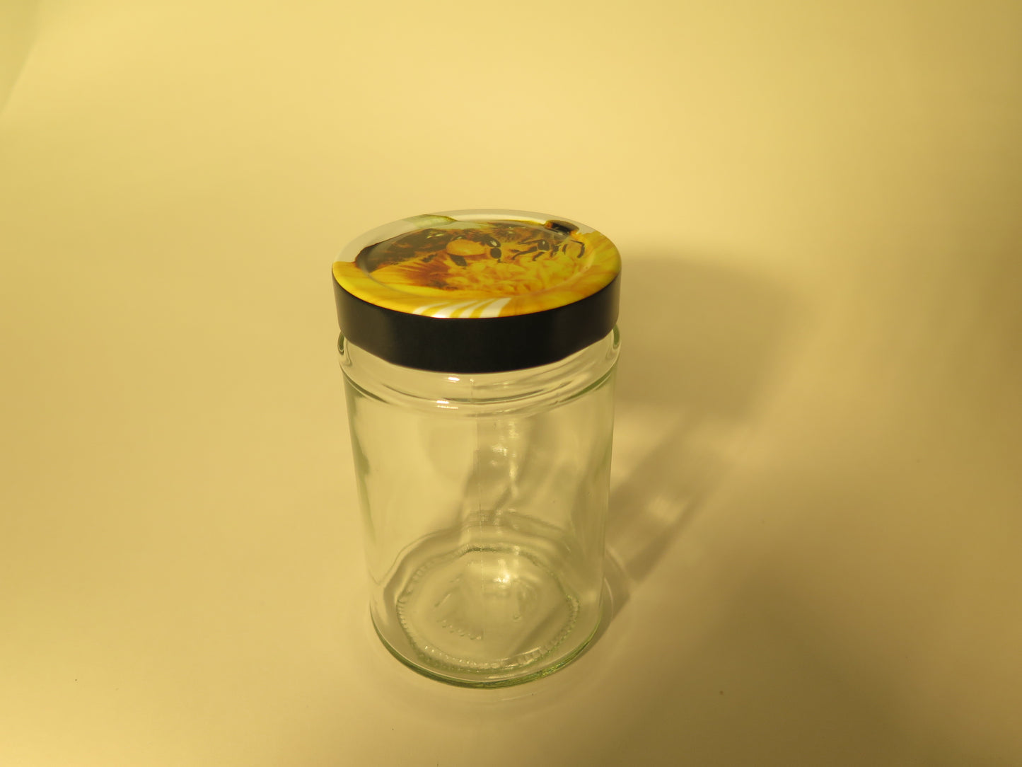 Dybt rundt glas 335 ml med 66 bier på låget