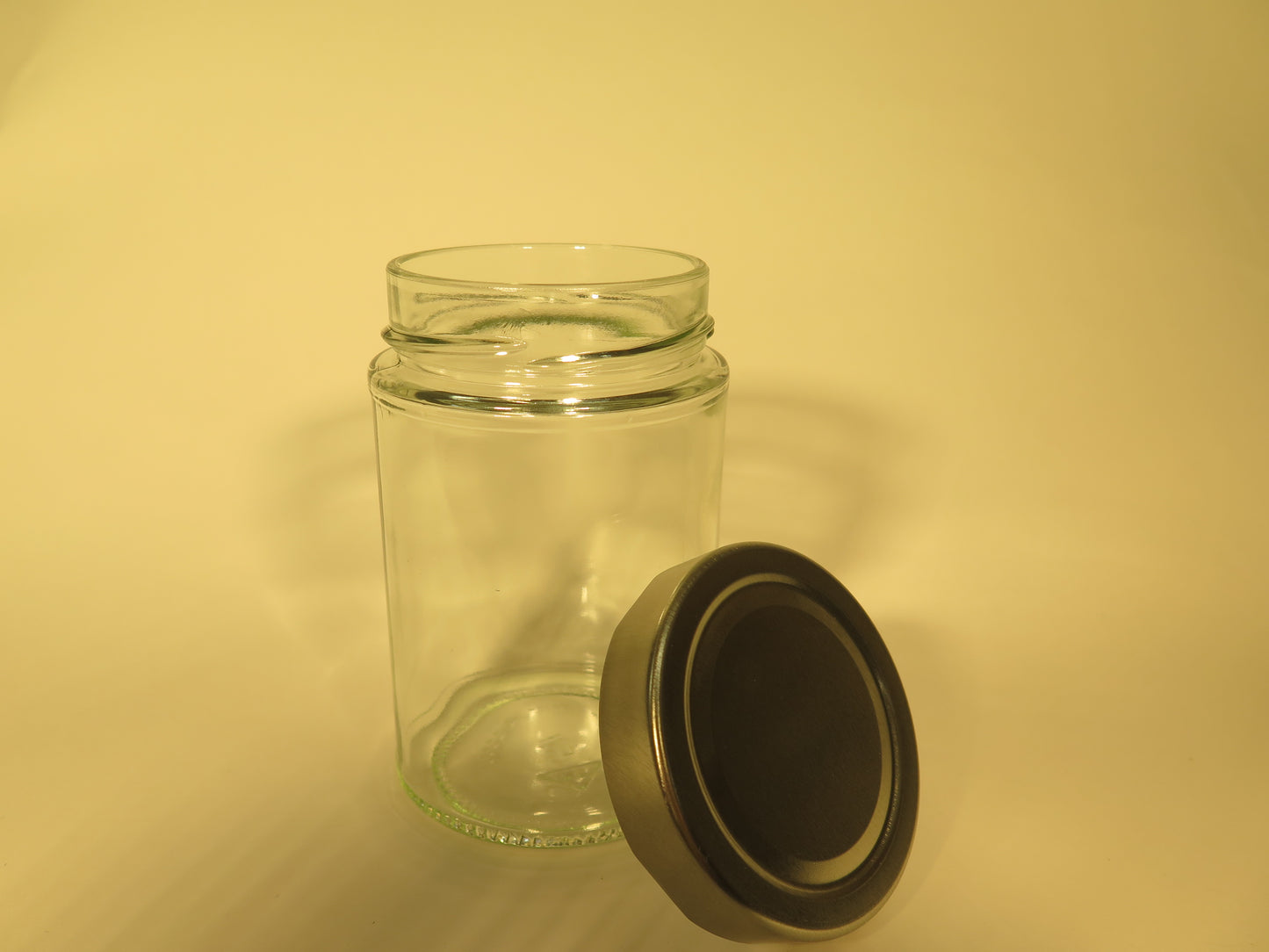 Dybt rundt glas 335 ml med 66 sølv